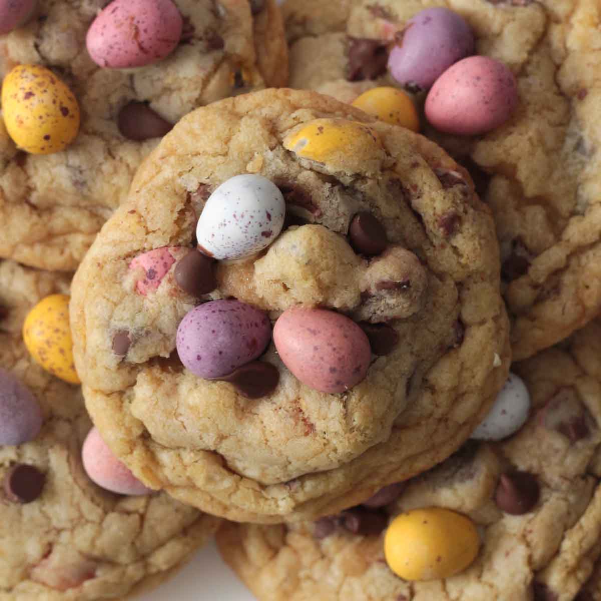 Mastering Mini Egg Cookies: Chewy Texture & Flavor Options
